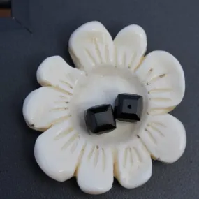 1 cube swarovski de 8 mm  jet (art. 5601)