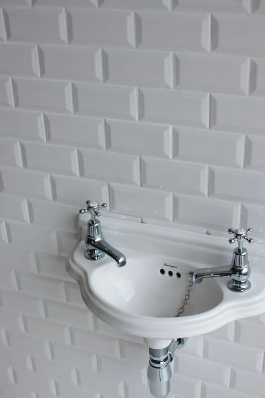 Lave-mains Rétro Arrondi Burlington - 2 Trous - P13 2THR