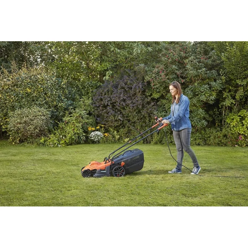 Tondeuse électrique 1400W BLACK+DECKER Largeur coupe 34 cm BEMW461BH-QS